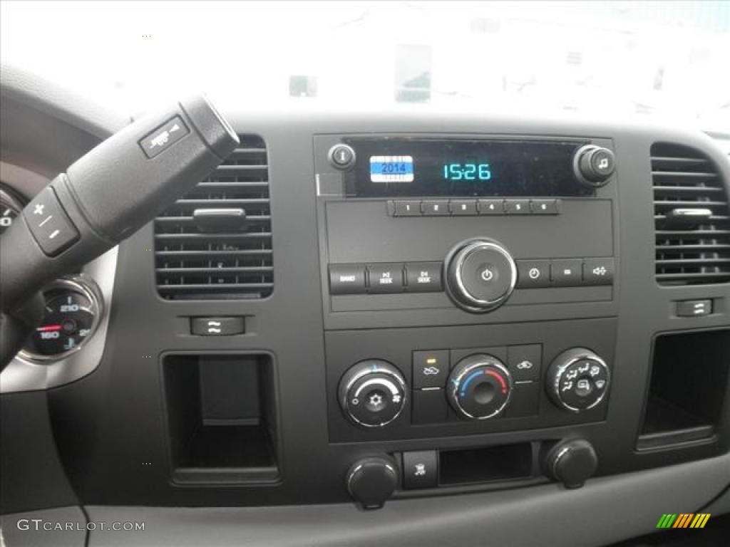 2011 GMC Sierra 2500HD Work Truck Crew Cab 4x4 Controls Photo #45428643