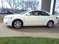 Super White - Camry LE Photo No. 18