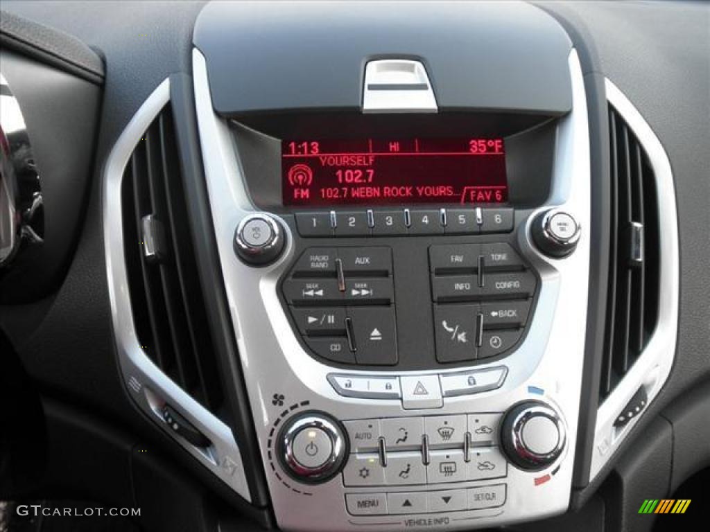 2011 GMC Terrain SLE Controls Photo #45430972