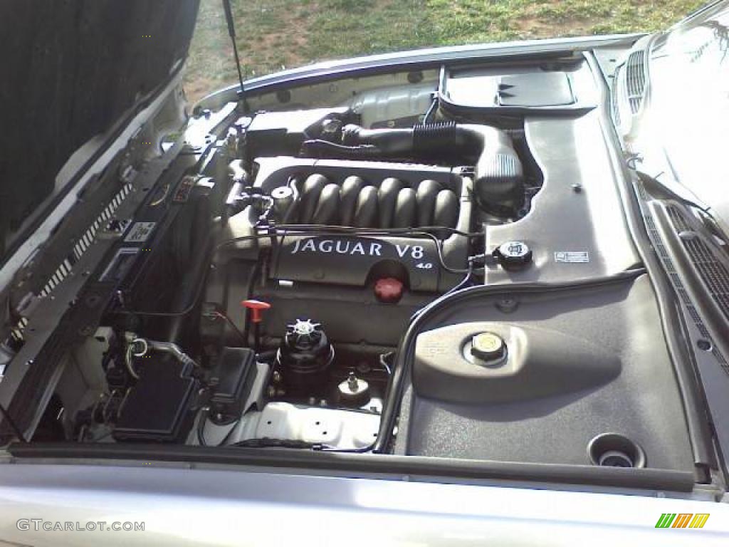 2000 Jaguar XJ Vanden Plas Engine Photos