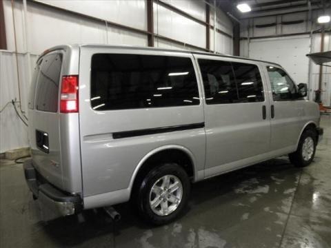 2010 GMC Savana Van LT 1500 Passenger Data, Info and Specs