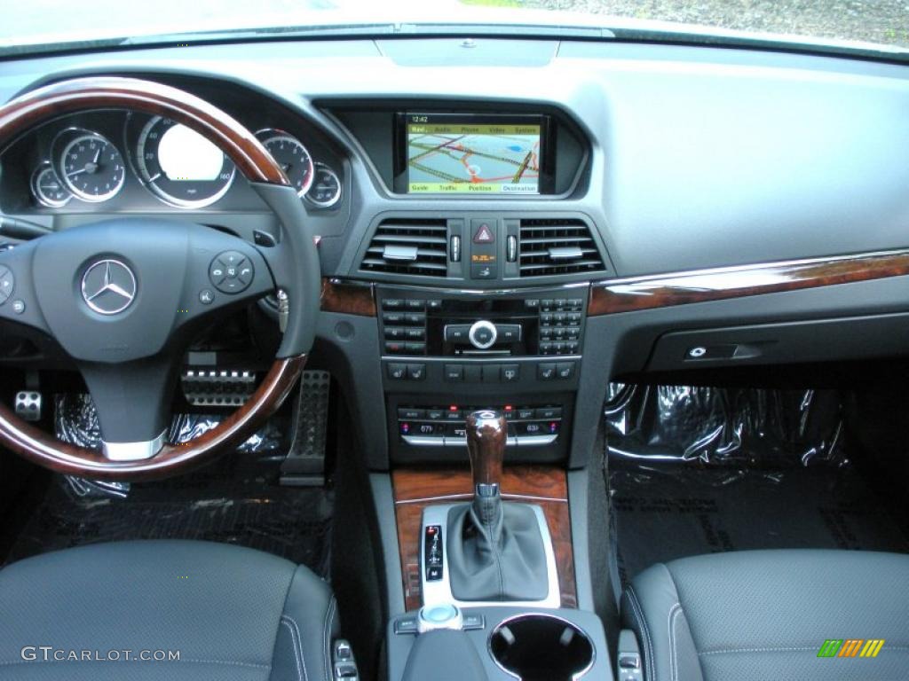 2011 Mercedes-Benz E 550 Coupe Black Dashboard Photo #45435230