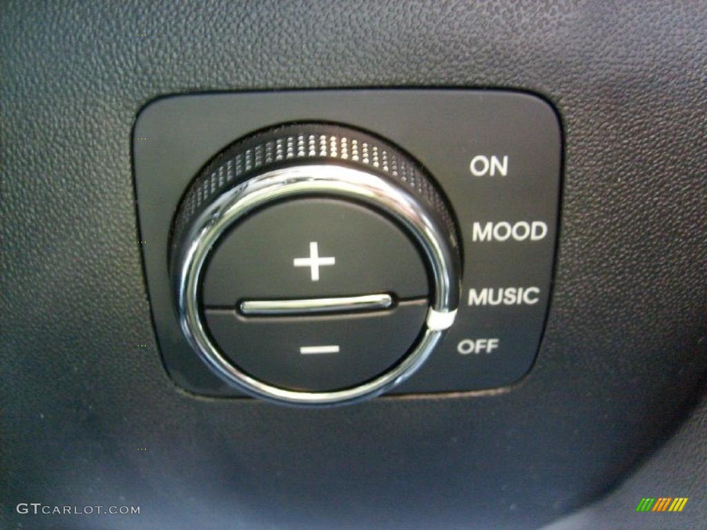 2010 Kia Soul Ghost Special Edition Controls Photo #45435378