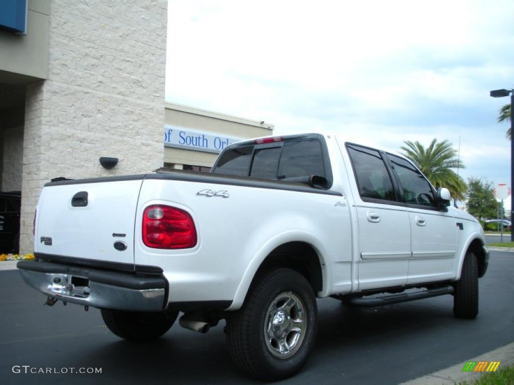 2001 F150 Lariat SuperCrew 4x4 - Oxford White / Medium Graphite photo #6