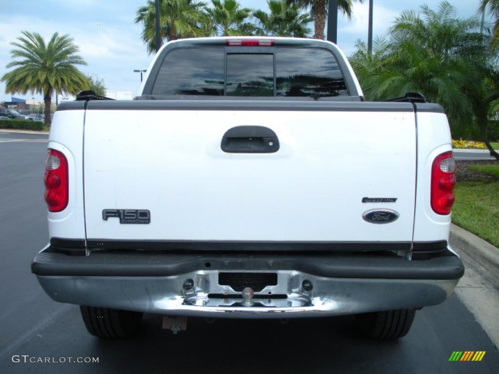 2001 F150 Lariat SuperCrew 4x4 - Oxford White / Medium Graphite photo #7