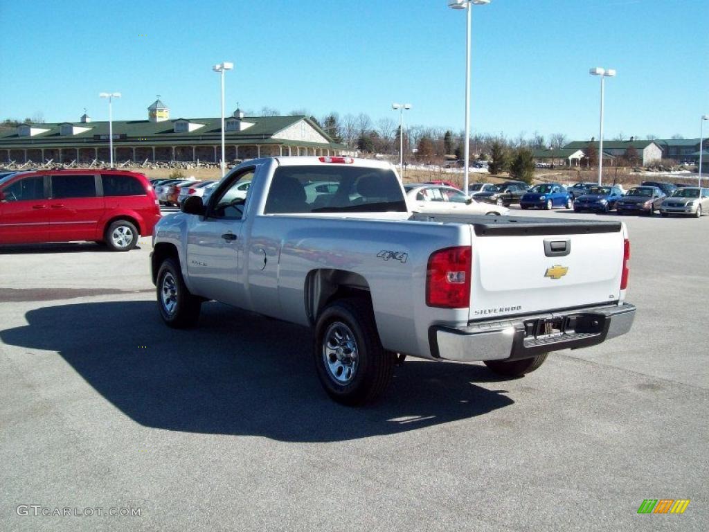 2011 Silverado 1500 LS Regular Cab 4x4 - Sheer Silver Metallic / Dark Titanium photo #2