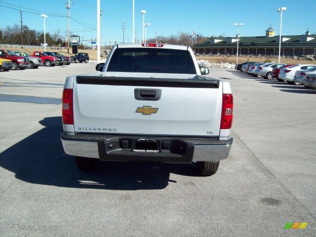 2011 Silverado 1500 LS Regular Cab 4x4 - Sheer Silver Metallic / Dark Titanium photo #14