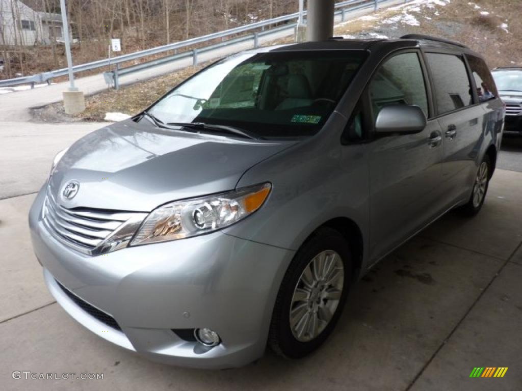 2011 Sienna Limited AWD - Silver Sky Metallic / Bisque photo #5