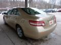 Sandy Beach Metallic - Camry LE Photo No. 4