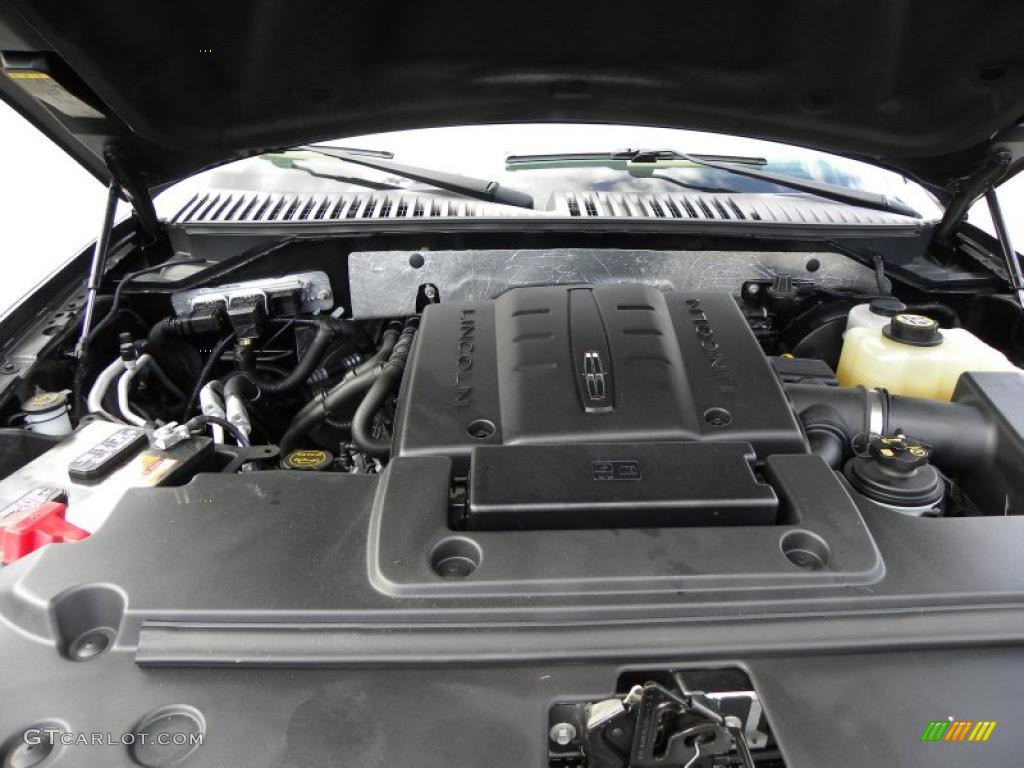 2007 Lincoln Navigator L Luxury 5.4 Liter SOHC 24-Valve VVT V8 Engine Photo #45439492