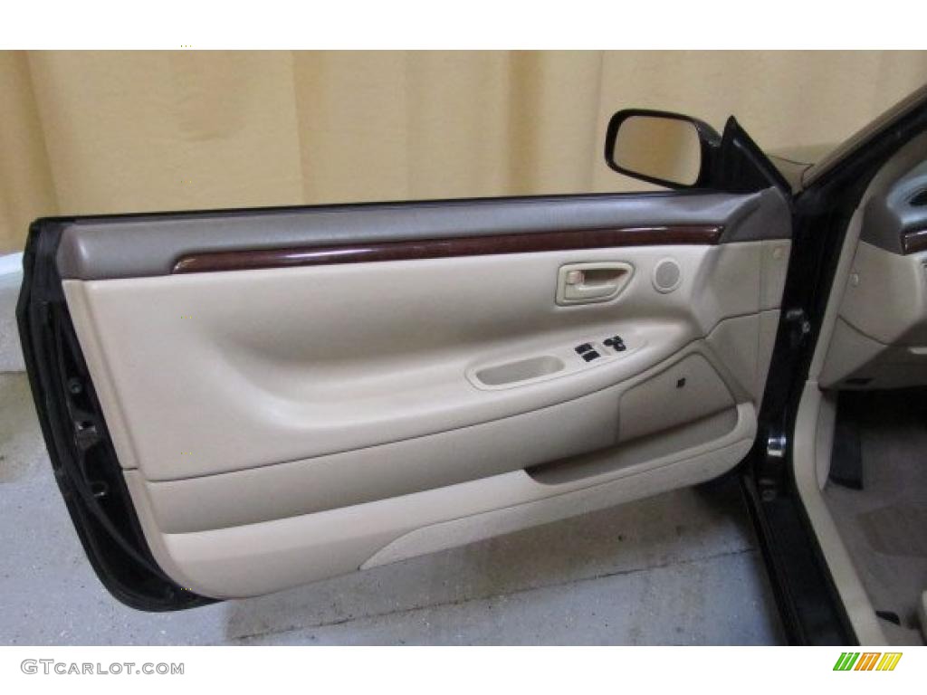 2000 Toyota Solara SE V6 Coupe Ivory Door Panel Photo #45440381