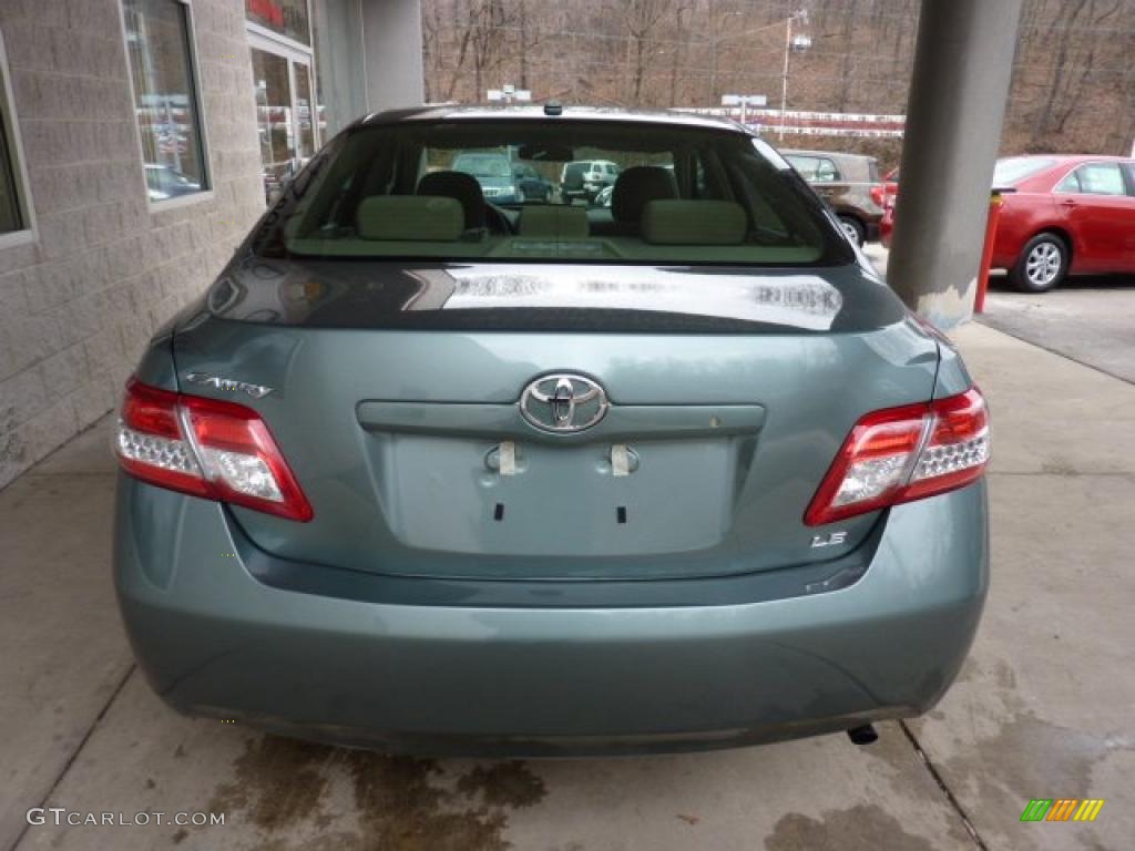 2011 Camry LE - Aloe Green Metallic / Bisque photo #3