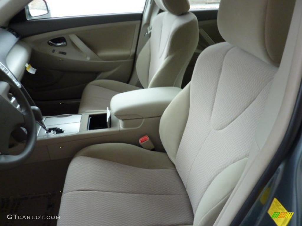 2011 Camry LE - Aloe Green Metallic / Bisque photo #8