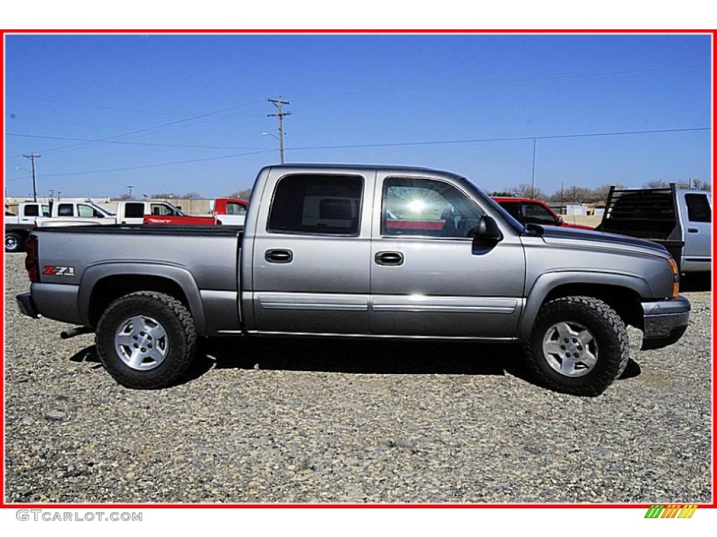 2006 Silverado 1500 Z71 Crew Cab 4x4 - Graystone Metallic / Medium Gray photo #7