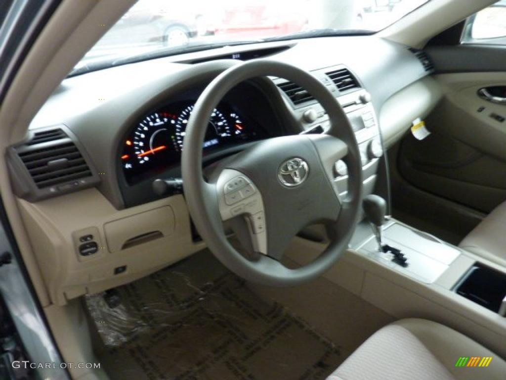 2011 Camry LE - Aloe Green Metallic / Bisque photo #12