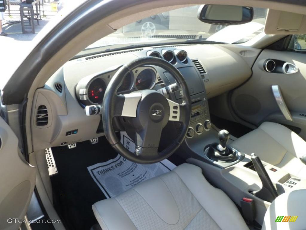 Frost Interior 2003 Nissan 350z Touring Coupe Photo