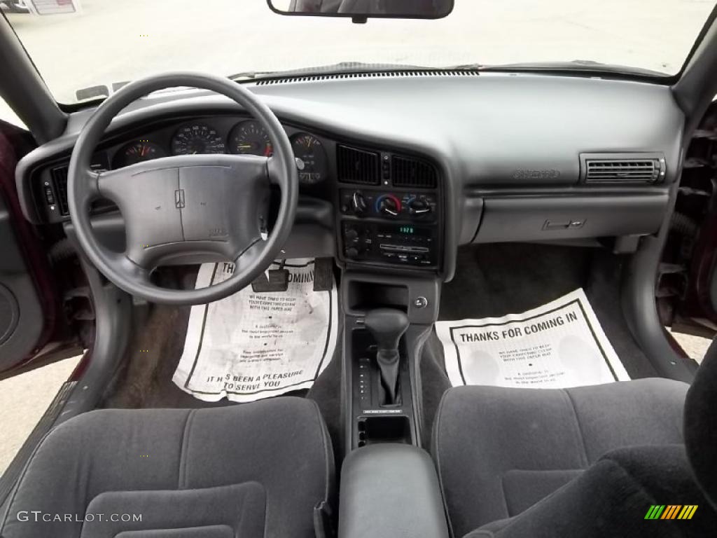 1995 Oldsmobile Achieva S Coupe Dark Gray Dashboard Photo #45445819