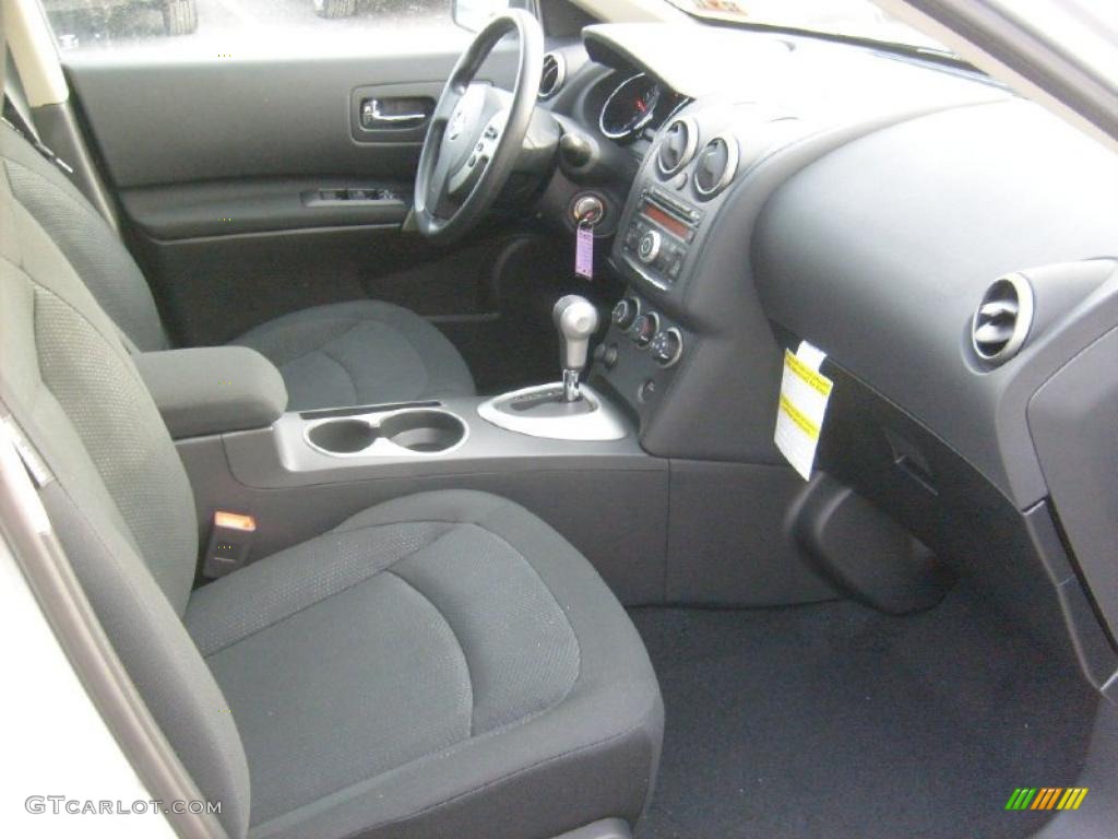 2011 Rogue S AWD - Silver Ice Metallic / Black photo #6