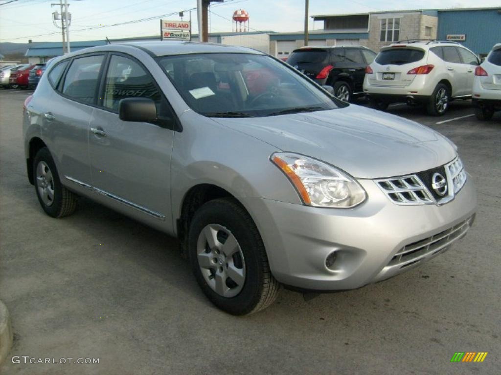 2011 Rogue S AWD - Silver Ice Metallic / Black photo #10