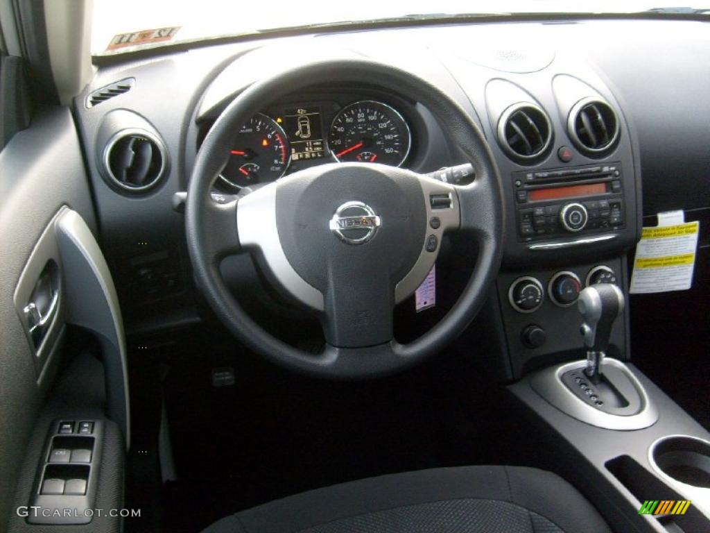 2011 Rogue S AWD - Silver Ice Metallic / Black photo #15