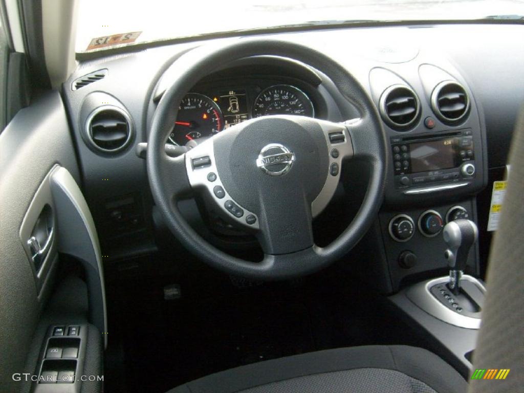2011 Rogue SV AWD - Pearl White / Black photo #15
