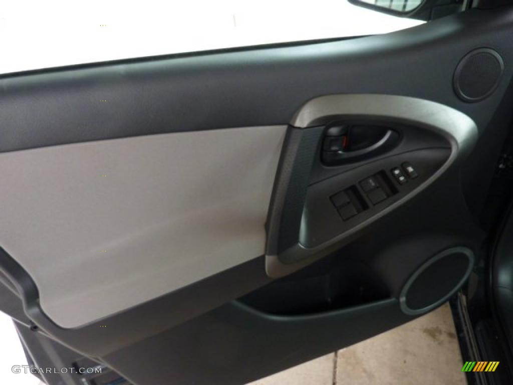 2011 Toyota RAV4 I4 4WD Ash Door Panel Photo #45452656