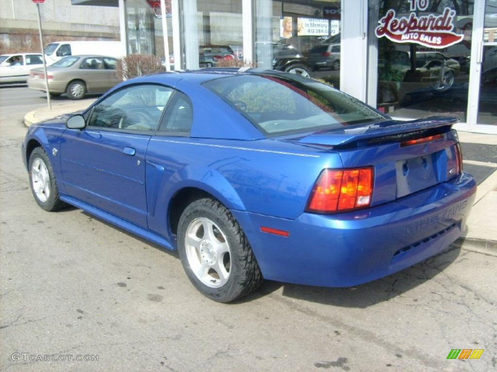 2004 Mustang V6 Coupe - Sonic Blue Metallic / Medium Graphite photo #3
