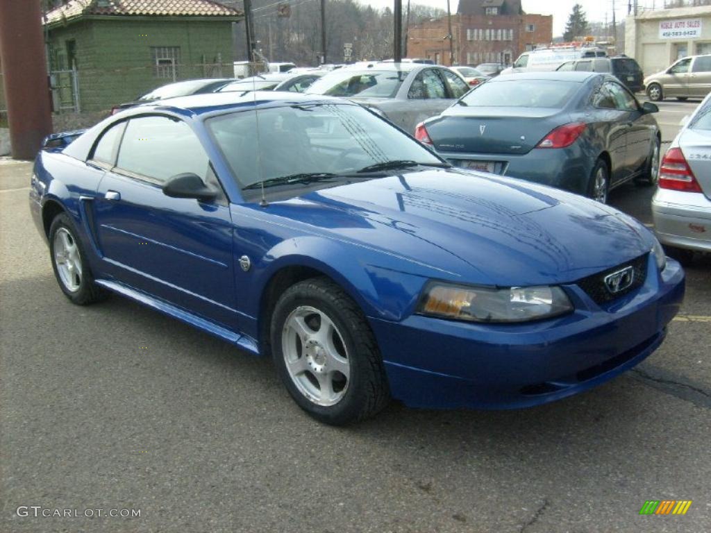 2004 Mustang V6 Coupe - Sonic Blue Metallic / Medium Graphite photo #7