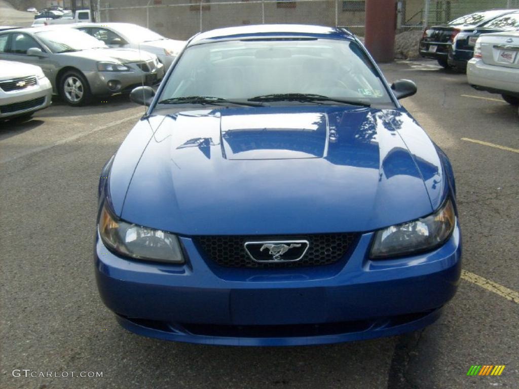 2004 Mustang V6 Coupe - Sonic Blue Metallic / Medium Graphite photo #8