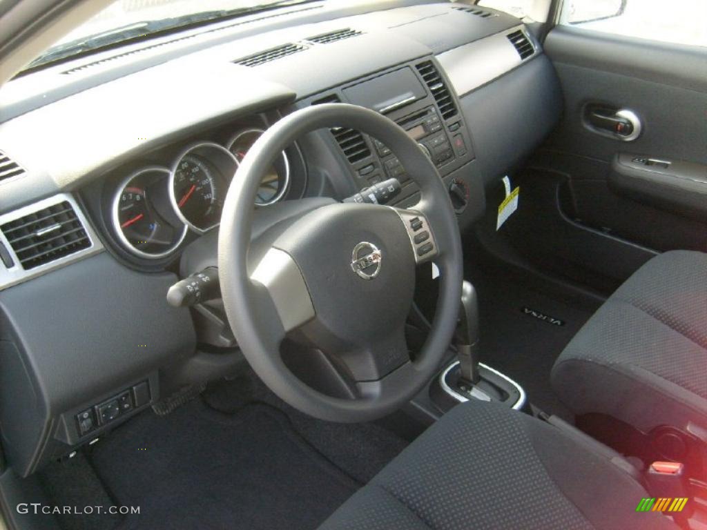 2011 Nissan Versa 1.8 S Hatchback Charcoal Dashboard Photo #45454352