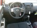 Red Alert - Versa 1.8 S Hatchback Photo No. 6