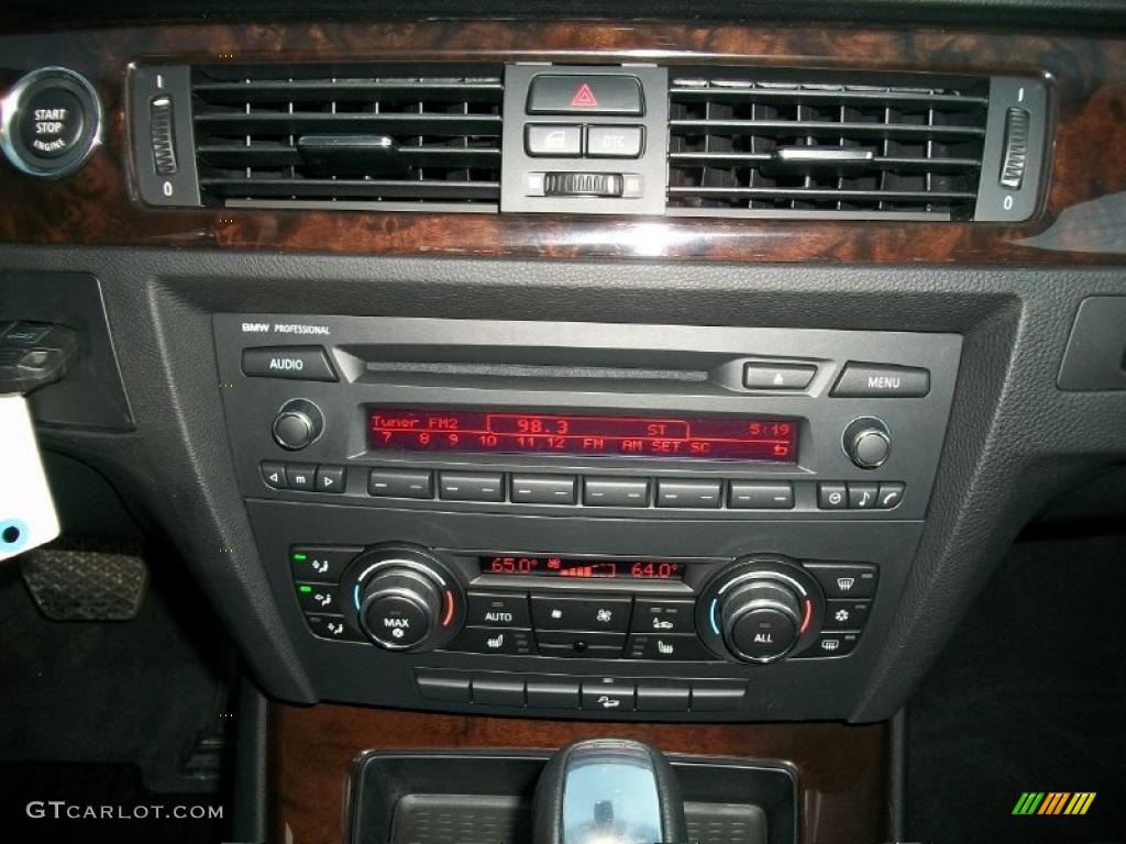 2011 BMW 3 Series 328i xDrive Coupe Controls Photo #45455496