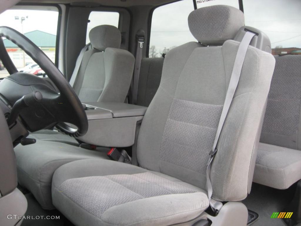 Medium Flint Grey Interior 2003 Ford F250 Super Duty XL SuperCab Photo #45456940