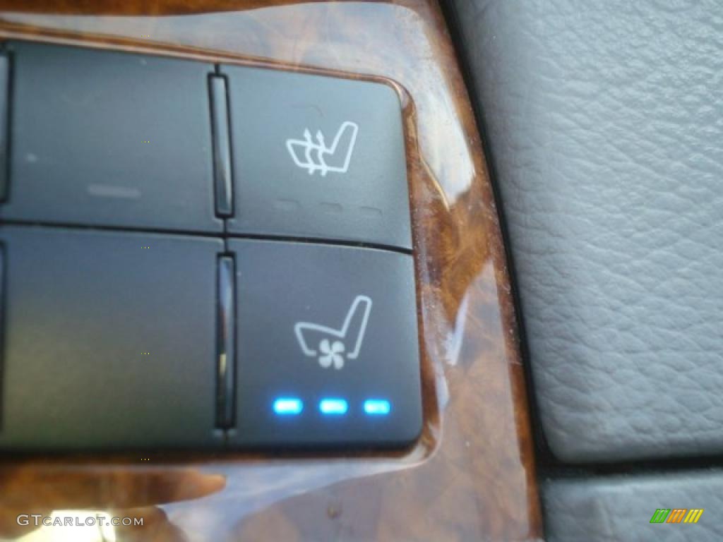 2006 Mercedes-Benz CLK 350 Cabriolet Controls Photo #45466998