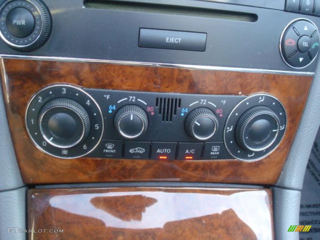 2006 Mercedes-Benz CLK 350 Cabriolet Controls Photo #45467022