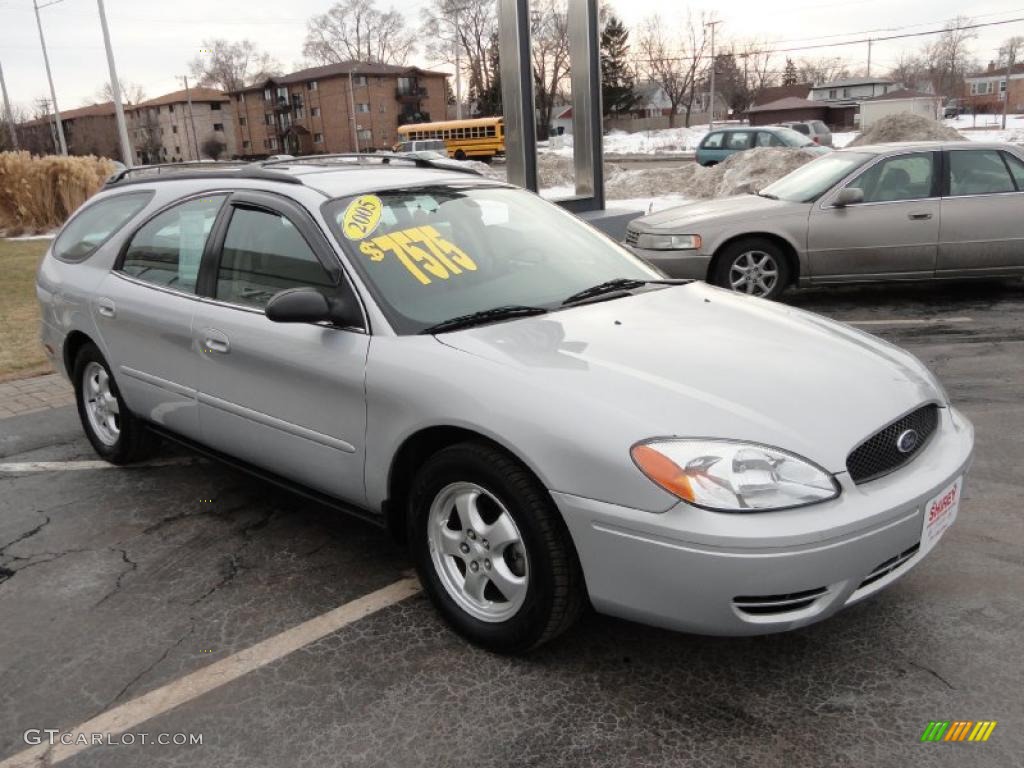 Silver Frost Metallic 2005 Ford Taurus SE Wagon Exterior Photo #45467422