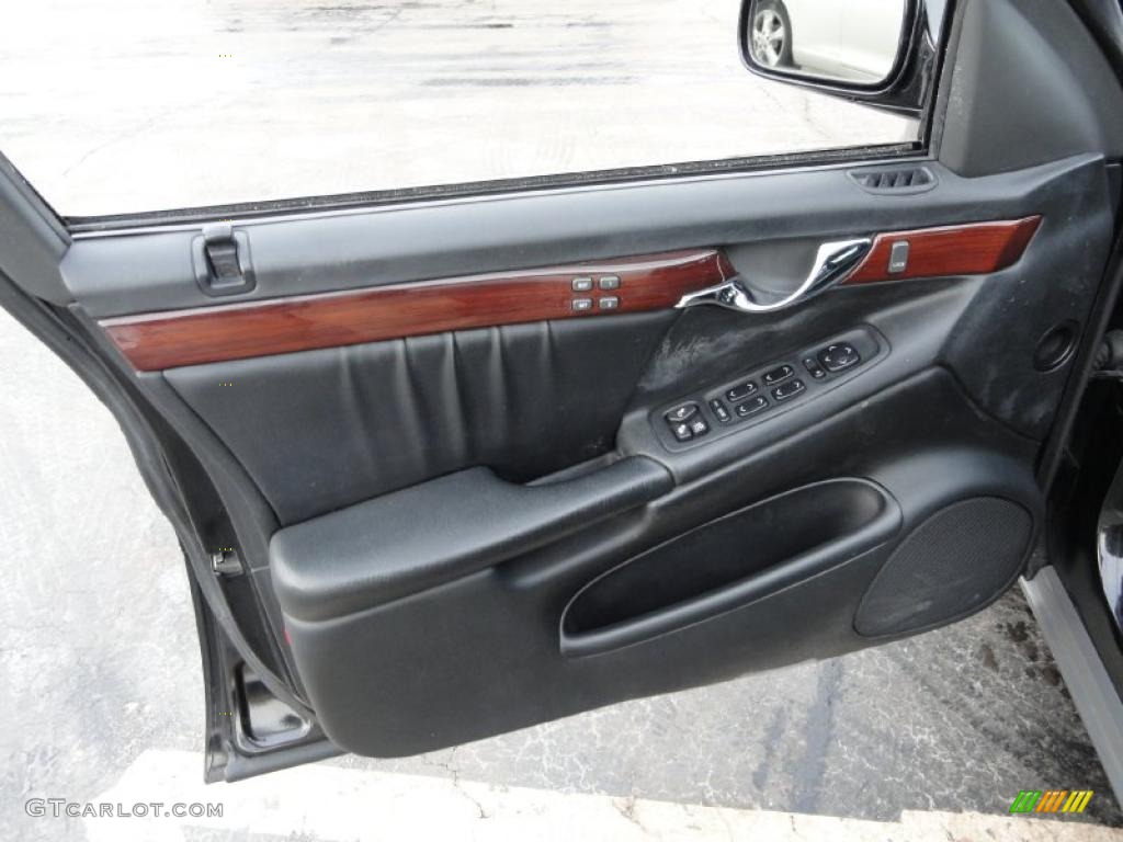 2004 Cadillac DeVille DHS Black Door Panel Photo #45468170