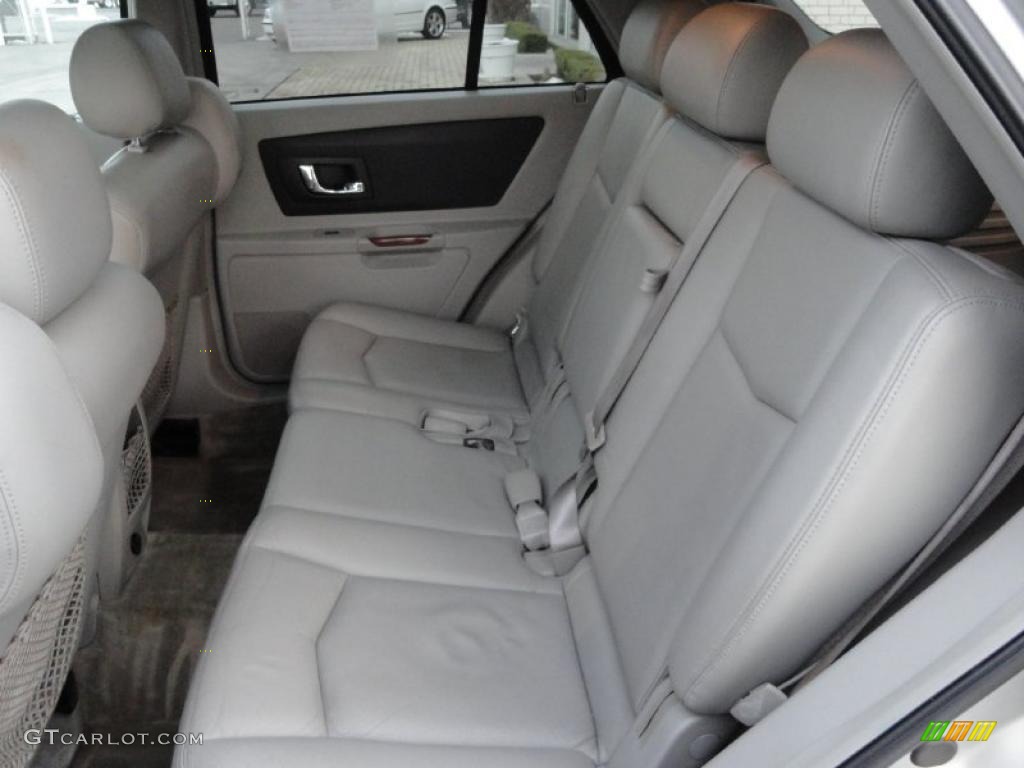 2005 SRX V6 - Sand Storm / Light Gray photo #11