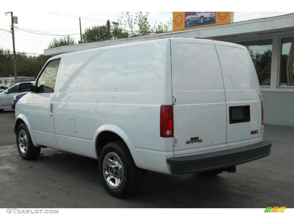 2003 Safari Cargo Van - Summit White / Navy Blue photo #9