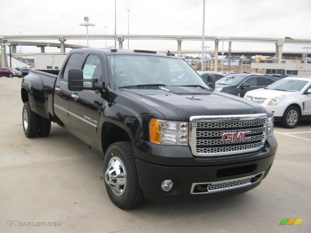 Onyx Black 2011 GMC Sierra 3500HD Denali Crew Cab 4x4 Dually Exterior Photo #45470752