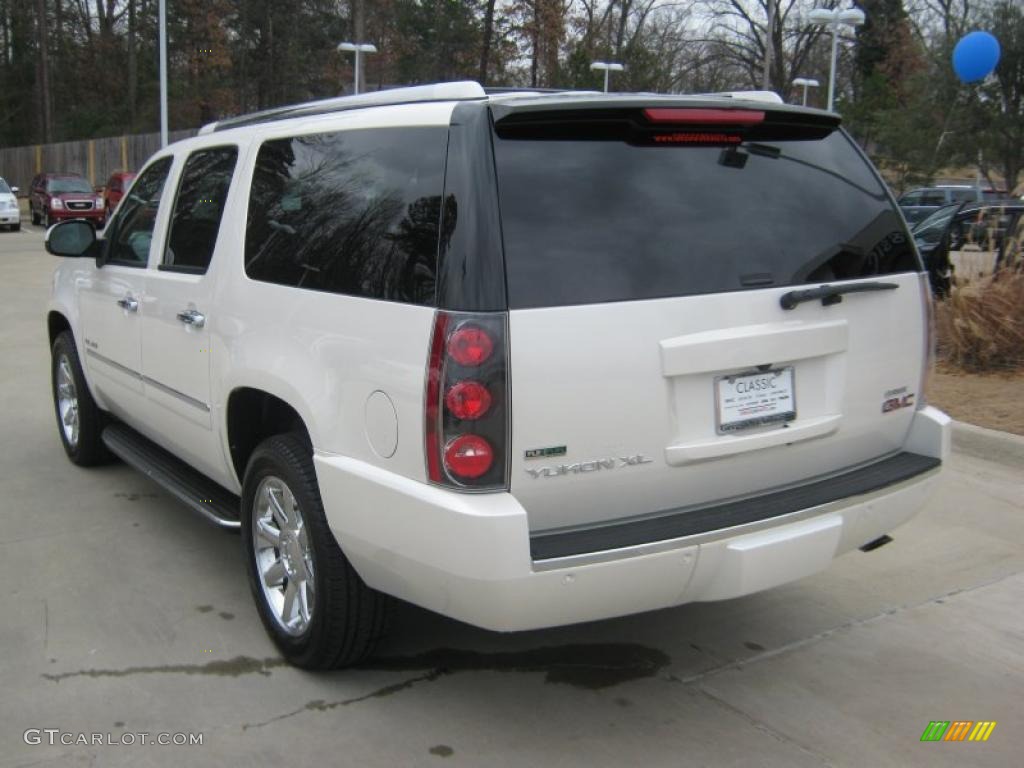 White Diamond Tintcoat 2011 GMC Yukon XL Denali Exterior Photo #45471368