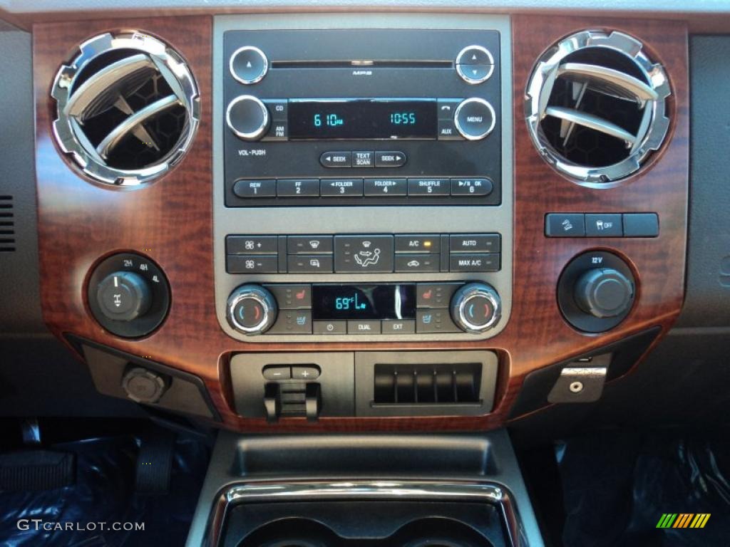 2011 Ford F350 Super Duty King Ranch Crew Cab 4x4 Controls Photo #45473356