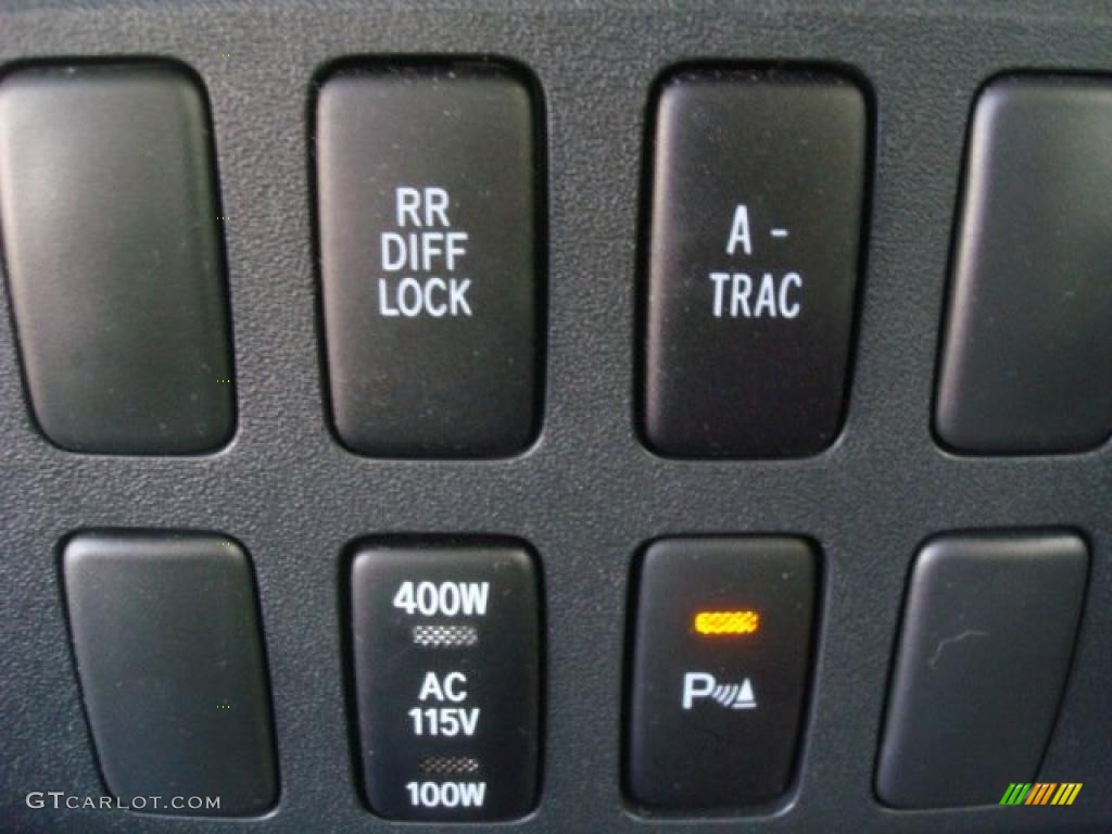 2007 Toyota FJ Cruiser 4WD Controls Photo #45474056