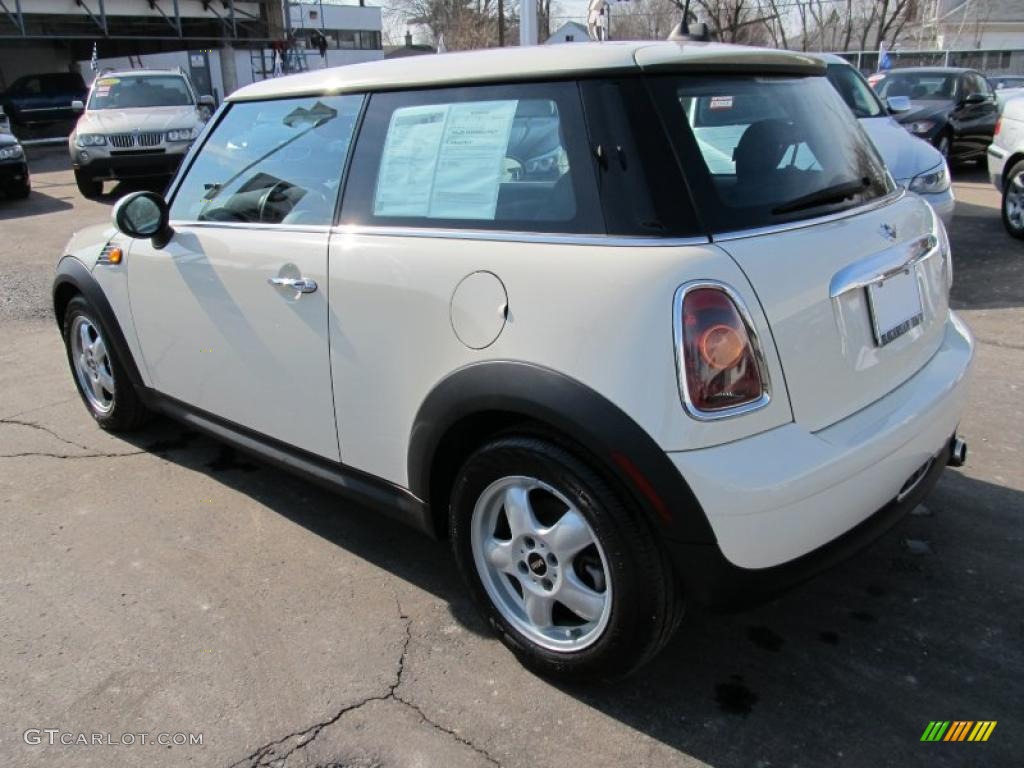 2009 Cooper Hardtop - Pepper White / Black/Grey photo #3