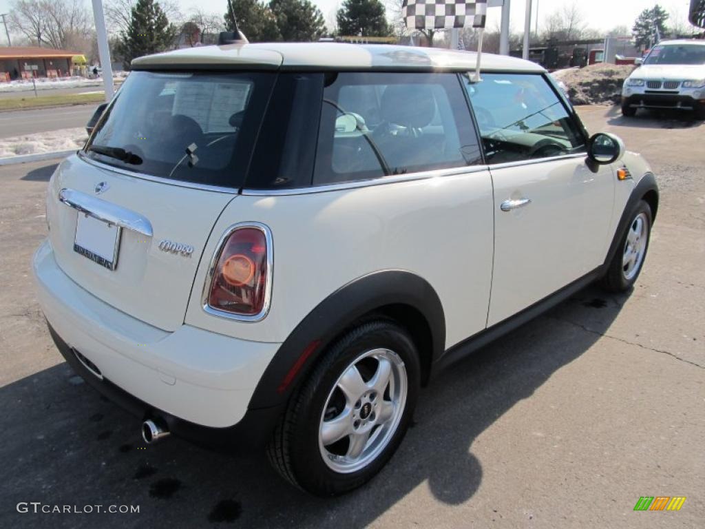 2009 Cooper Hardtop - Pepper White / Black/Grey photo #5