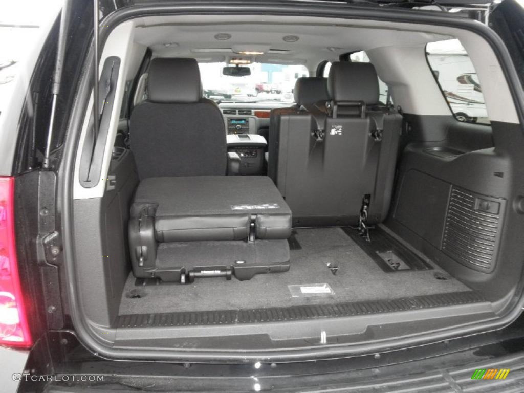 2011 GMC Yukon SLT 4x4 Trunk Photo #45480775