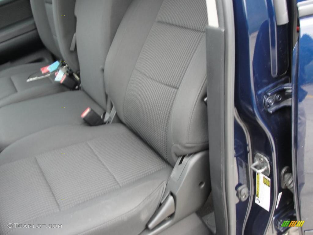 2009 Titan XE Crew Cab - Majestic Blue / Charcoal photo #30