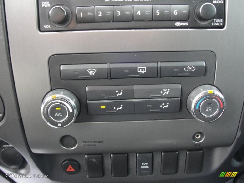 2009 Nissan Titan XE Crew Cab Controls Photo #45480877