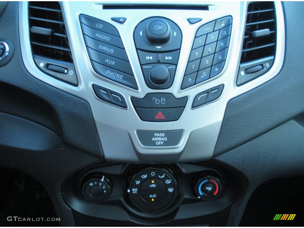 2011 Fiesta SES Hatchback - Bright Magenta Metallic / Charcoal Black/Blue Cloth photo #9
