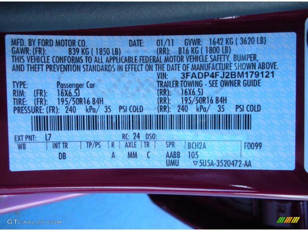 2011 Fiesta SES Hatchback - Bright Magenta Metallic / Charcoal Black/Blue Cloth photo #13